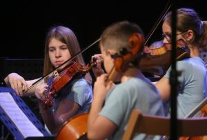KONCERT ORKESTROV GLASBENE ŠOLE 16 FOTO LJUBO VUKELIČ